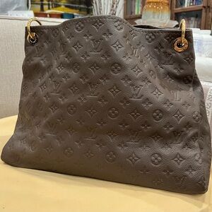 Louis Vuitton Brown Monogram Shoulder Bag Excellent condition